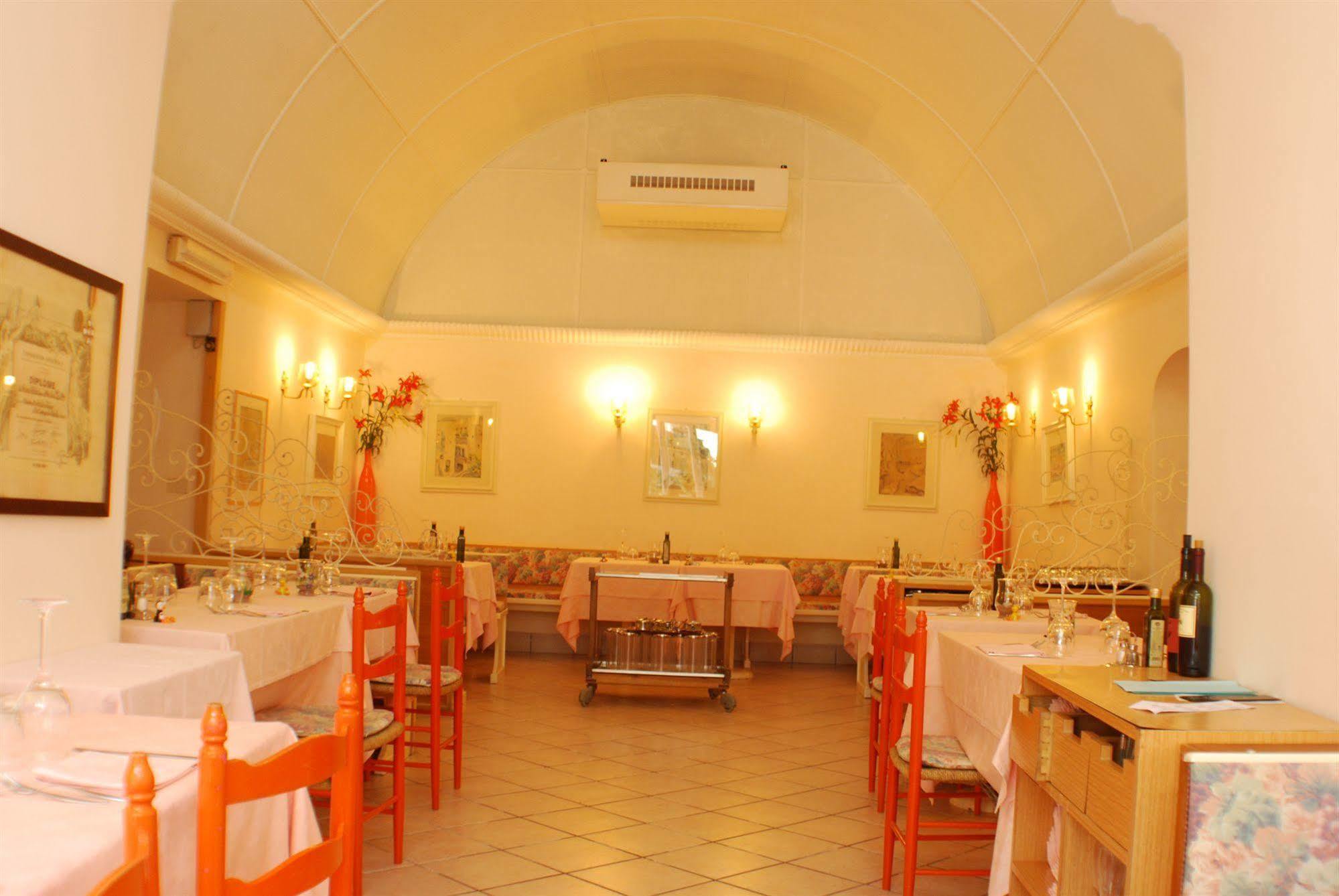 Hotel La Palma Sant'Angelo  Exterior photo