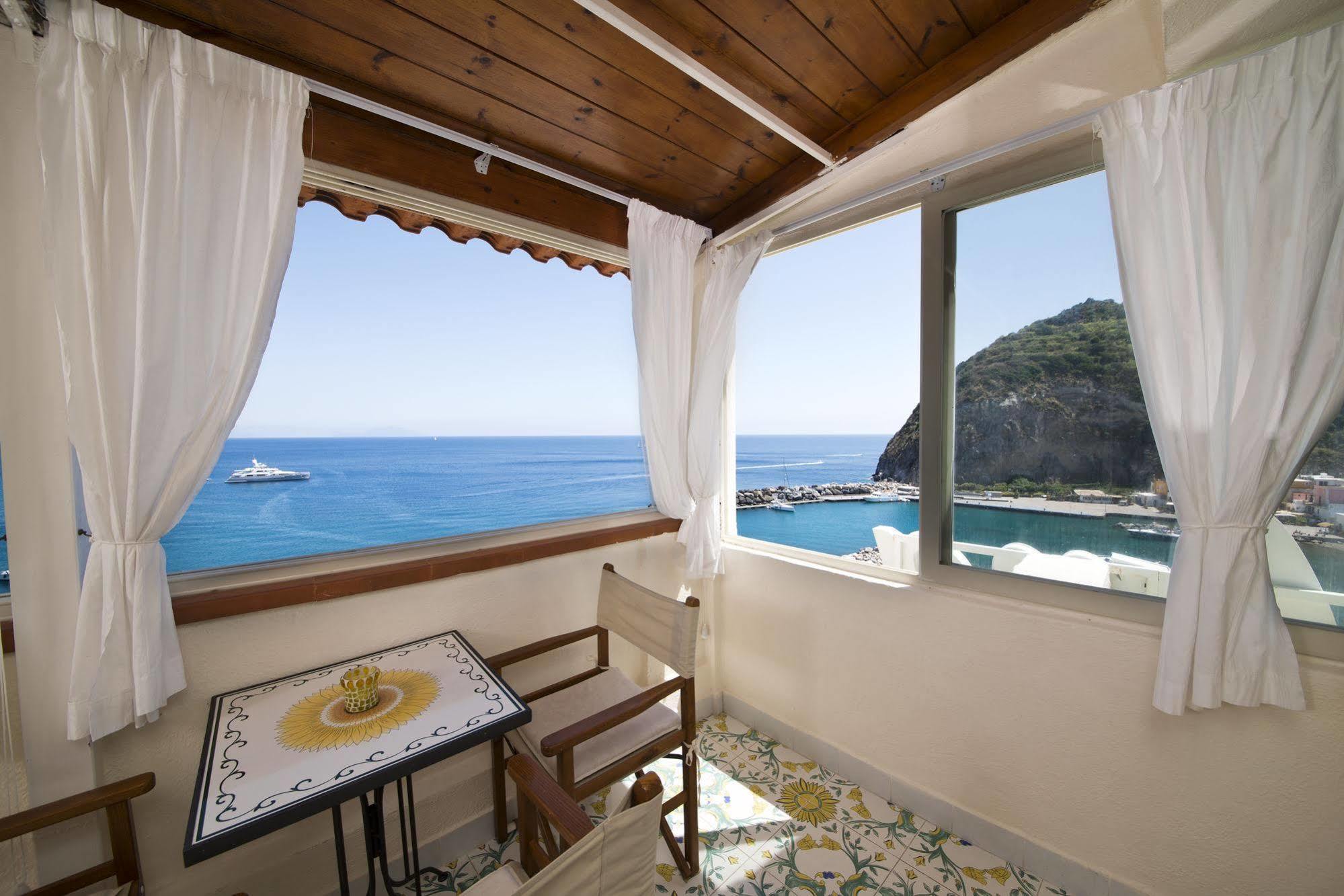 Hotel La Palma Sant'Angelo  Exterior photo